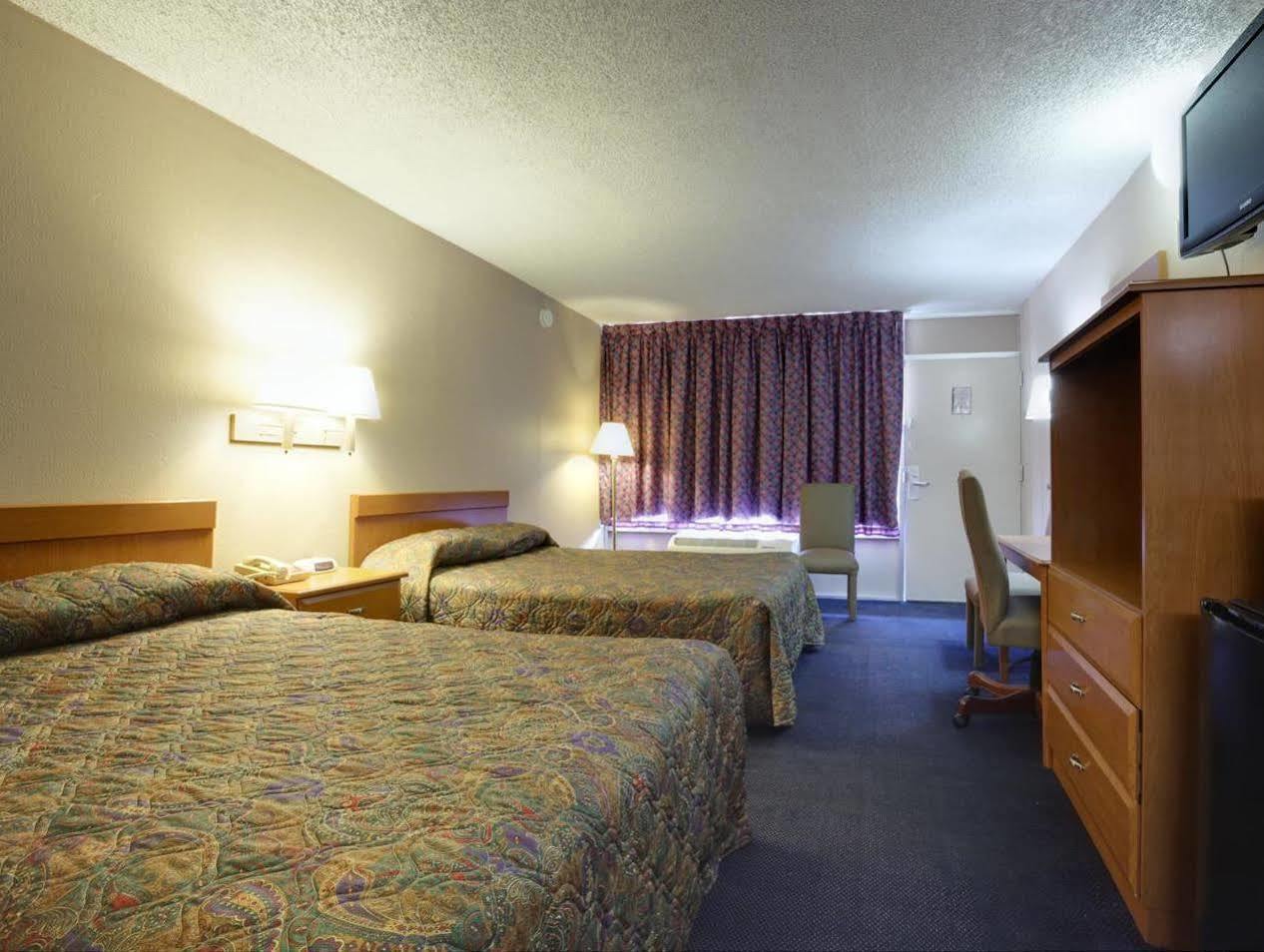 Americas Best Value Inn Alachua Bagian luar foto